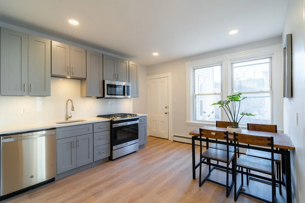 2 bed, 1 bath apartment for rent at 324 Hurley St Unit 2, Kendall Square