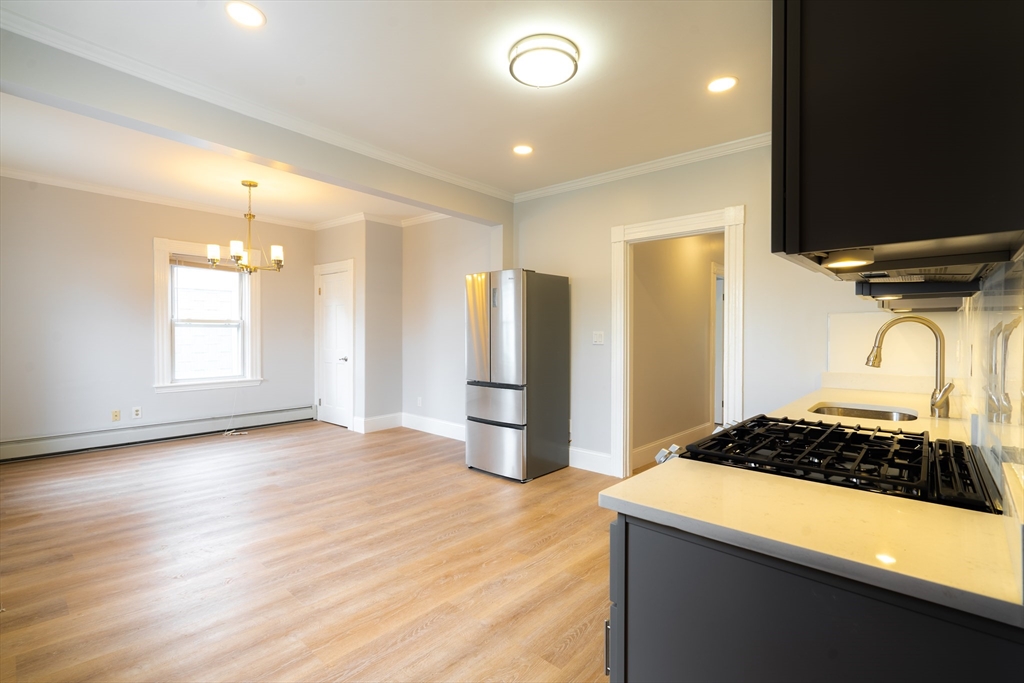 3 bed, 1 bath apartment for rent at 324 Hurley St Unit 3, Kendall Square — photo 2 of 7