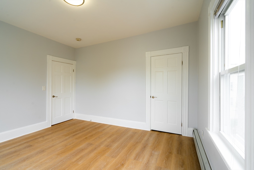 3 bed, 1 bath apartment for rent at 324 Hurley St Unit 3, Kendall Square — photo 5 of 7