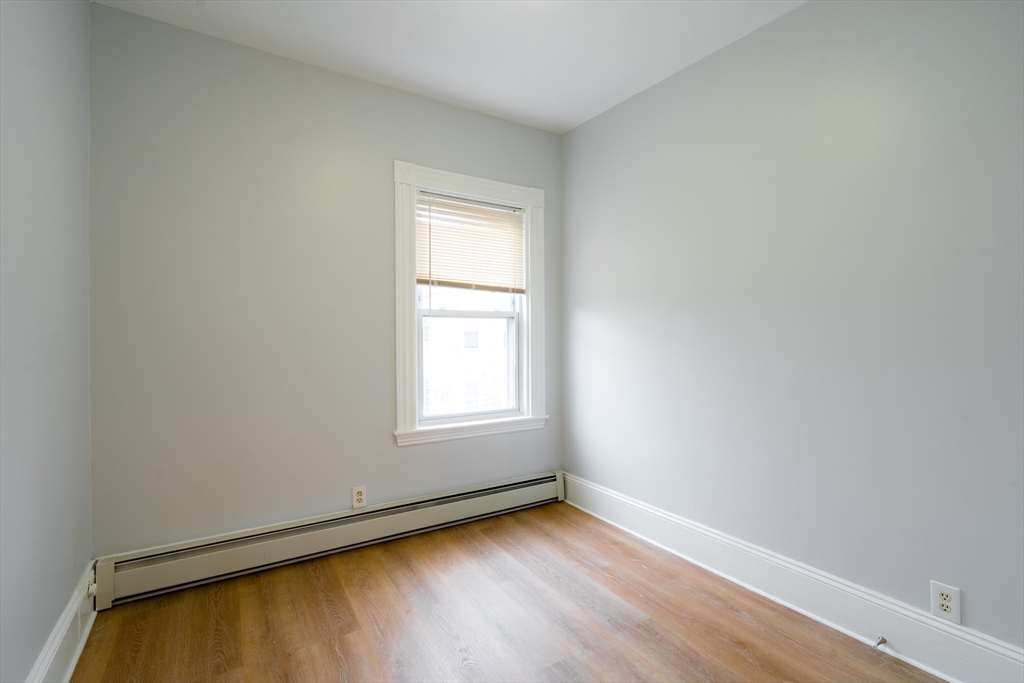 3 bed, 1 bath apartment for rent at 324 Hurley St Unit 3, Kendall Square — photo 6 of 7