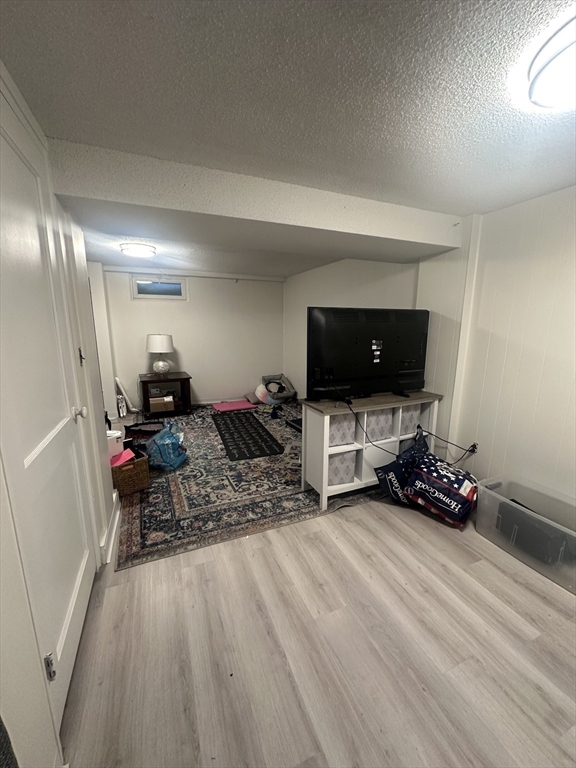 2 bed, 1 bath apartment for rent at 324 Lexington St Unit 324, Watertown — photo 8 of 11