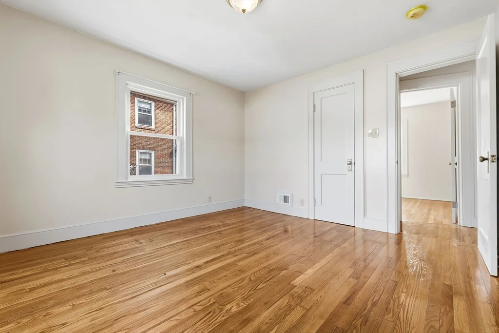 4 bed, 2 bath apartment for rent at 324 Lowell St, Peabody — photo 16 of 32