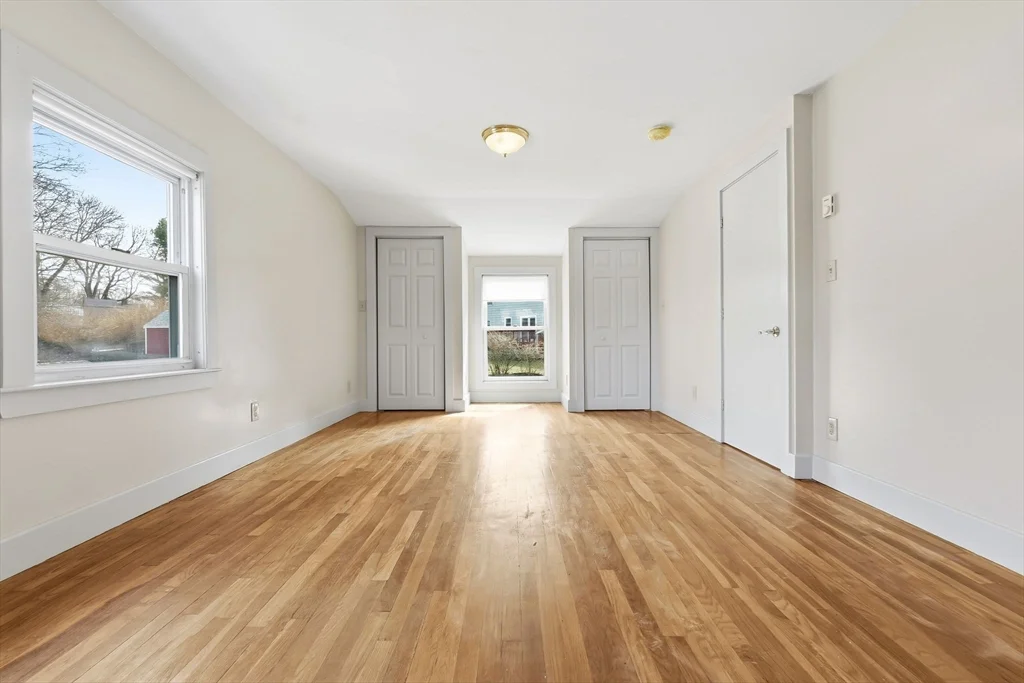 4 bed, 2 bath apartment for rent at 324 Lowell St, Peabody — photo 27 of 32