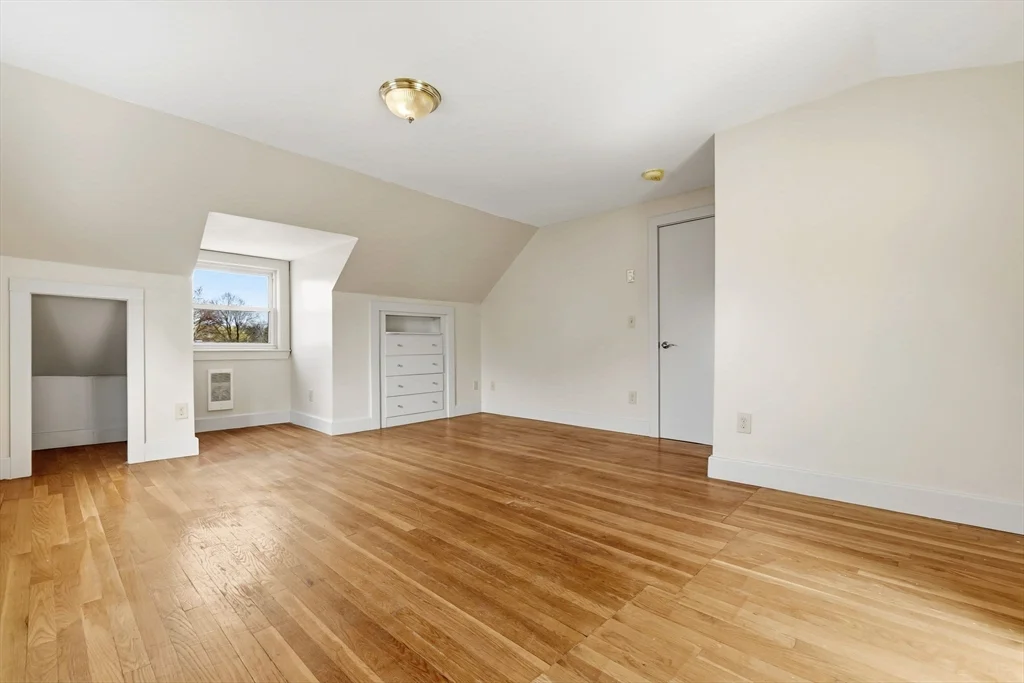 4 bed, 2 bath apartment for rent at 324 Lowell St, Peabody — photo 28 of 32