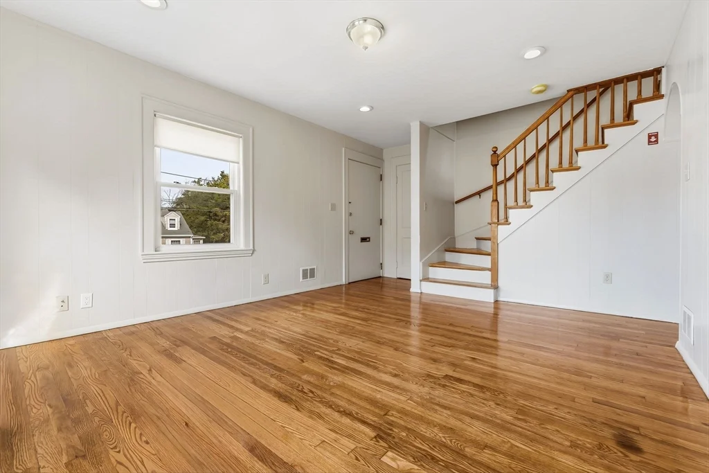 4 bed, 2 bath apartment for rent at 324 Lowell St, Peabody — photo 21 of 32