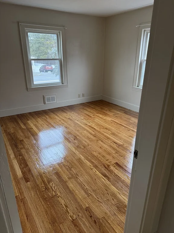 4 bed, 2 bath apartment for rent at 324 Lowell St, Peabody — photo 14 of 23