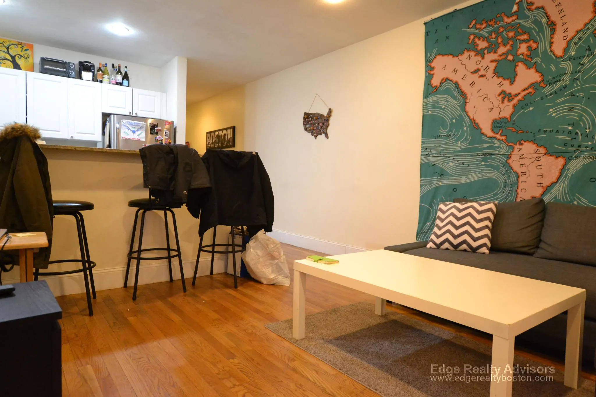3 bed, 1 bath apartment for rent at 324 Saint Paul St Unit 2, Washington Square — photo 2 of 6