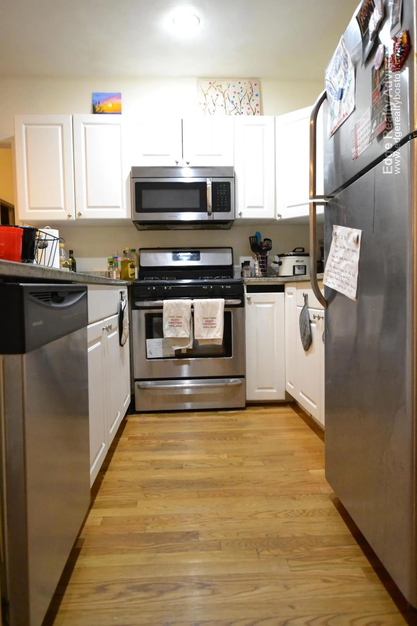 3 bed, 1 bath apartment for rent at 324 Saint Paul St Unit 2, Washington Square