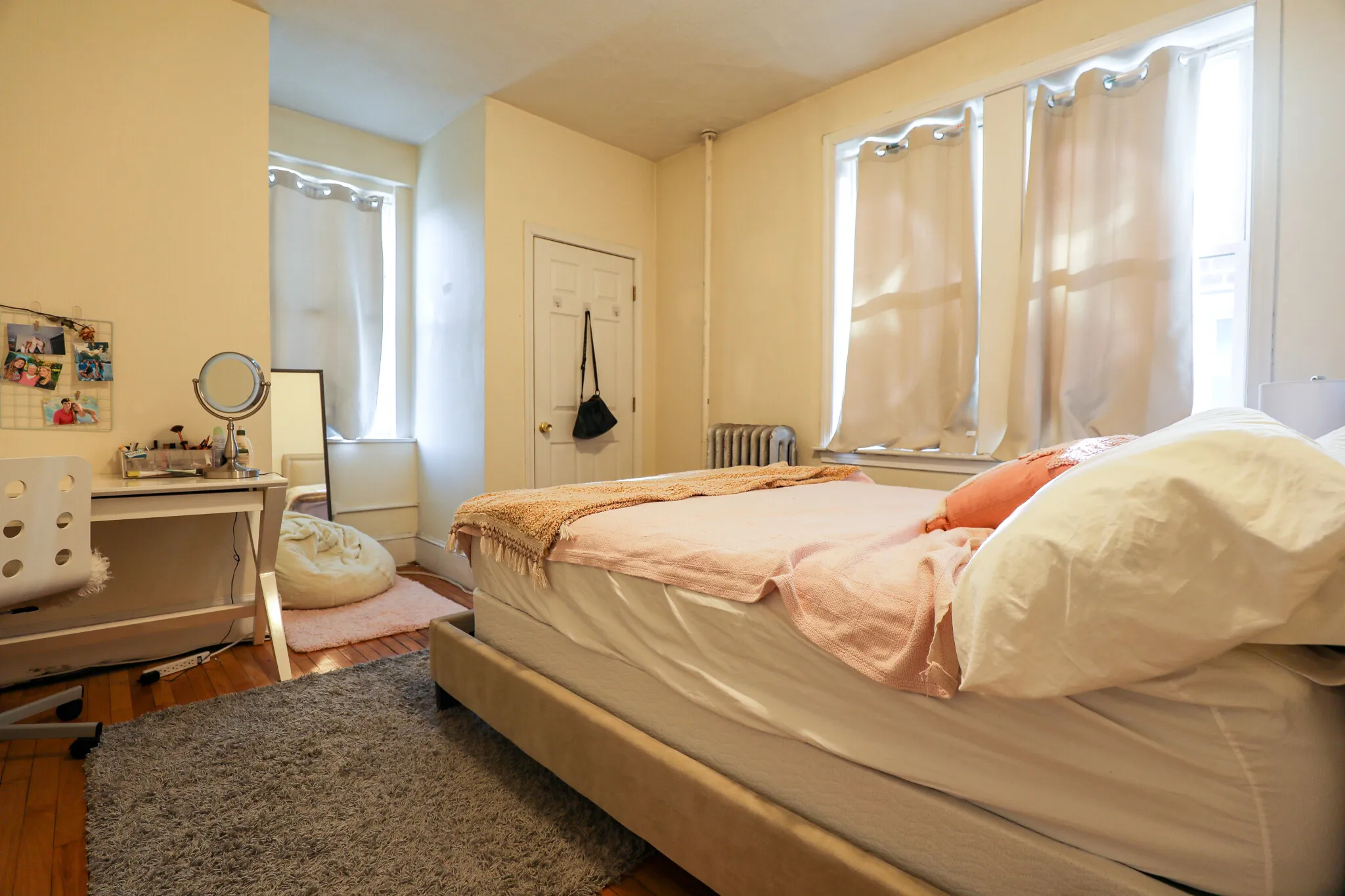 3 bed, 1 bath apartment for rent at 324 Saint Paul St Unit 4, North Brookline — photo 7 of 8