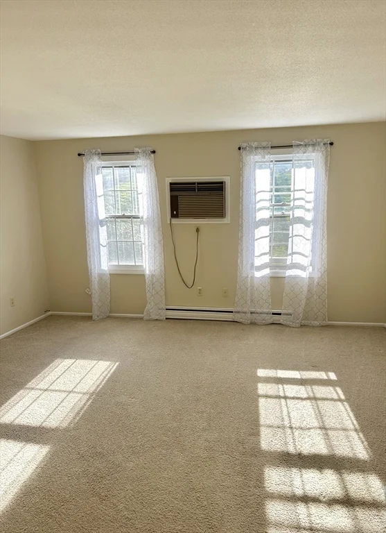2 bed, 1 bath apartment for rent at 325 Ashland Ave Unit 3, Southbridge — photo 2 of 11