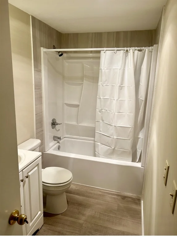 2 bed, 1 bath apartment for rent at 325 Ashland Ave Unit 3, Southbridge — photo 4 of 11