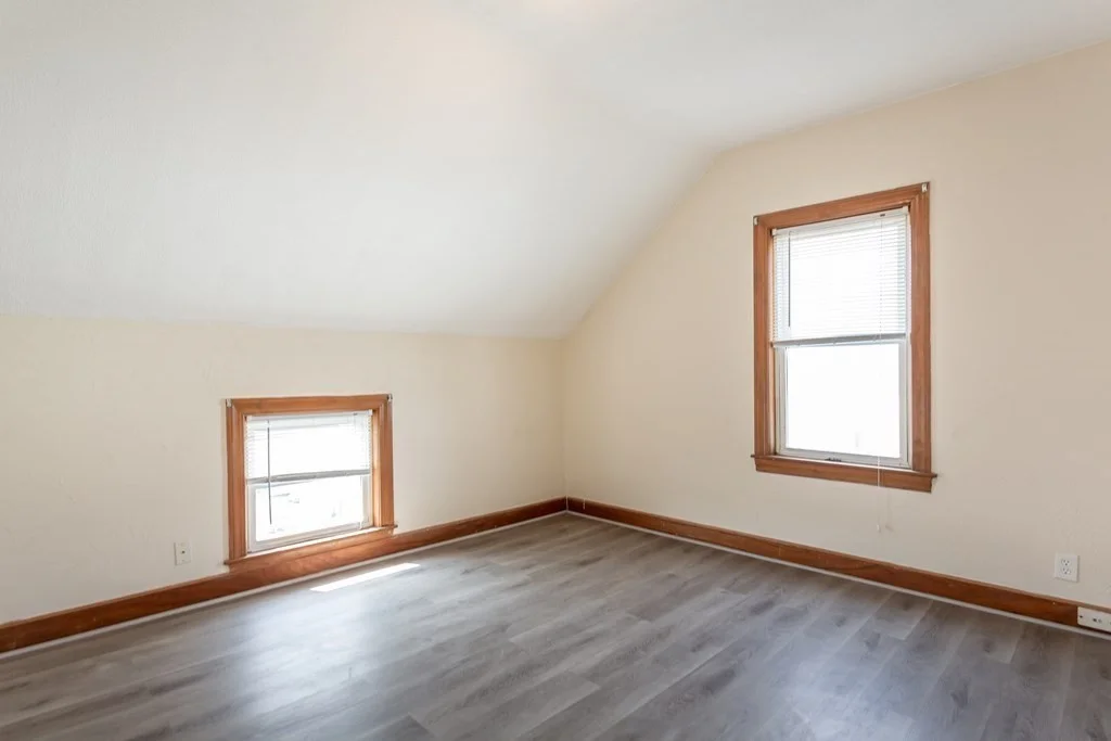 3 bed, 1 bath apartment for rent at 325 Hope St Unit 3, Fall River — photo 12 of 14