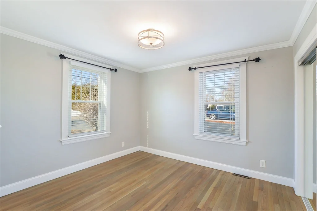 3 bed, 2 bath apartment for rent at 325 Park Ave, North — photo 6 of 12