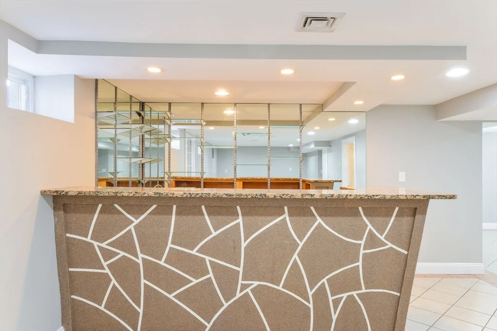 3 bed, 2 bath apartment for rent at 325 Park Ave, North — photo 10 of 12