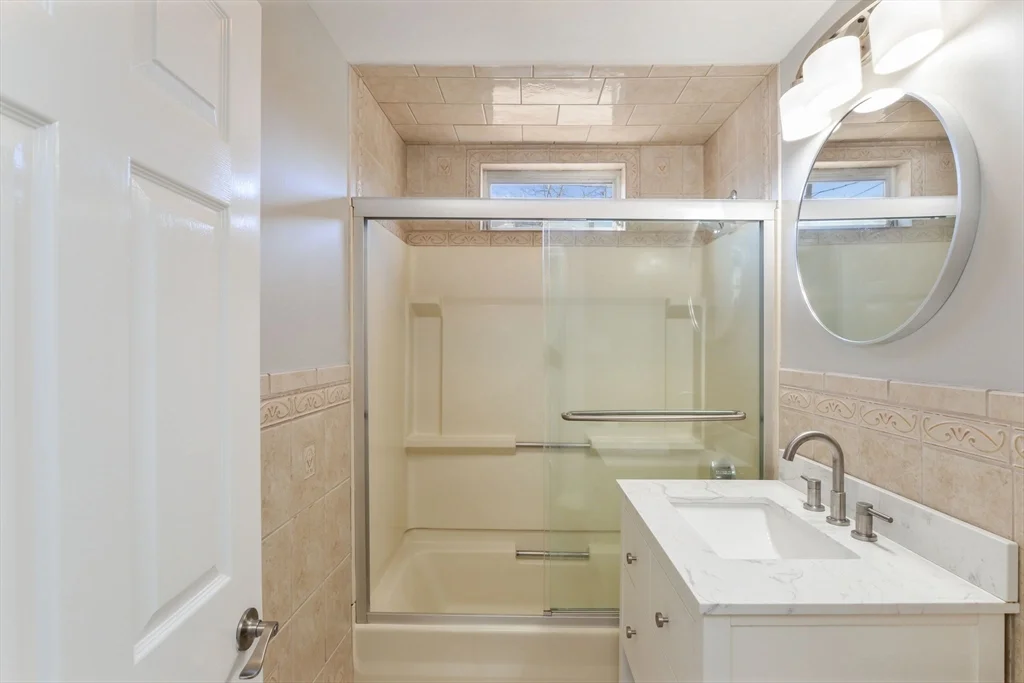 3 bed, 2 bath apartment for rent at 325 Park Ave, North — photo 7 of 12