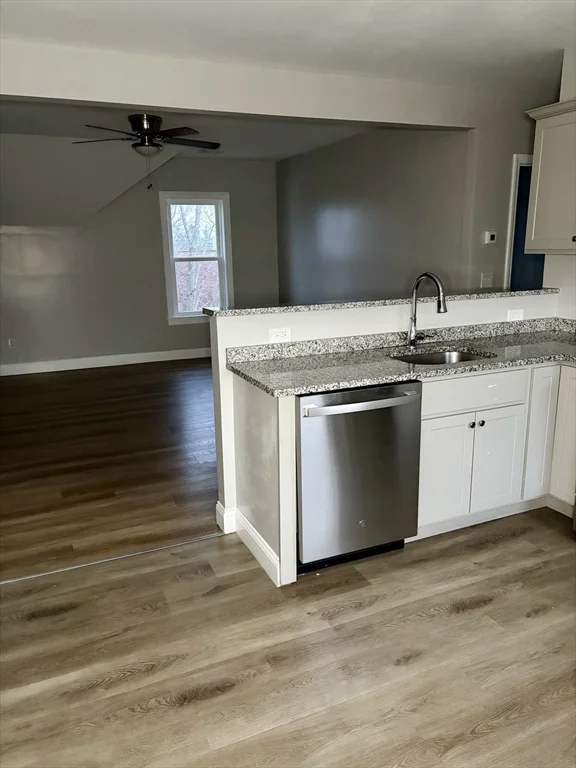 4 bed, 1 bath apartment for rent at 325 Snell Unit 3, Fall River — photo 4 of 17