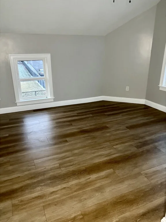 4 bed, 1 bath apartment for rent at 325 Snell Unit 3, Fall River — photo 10 of 17