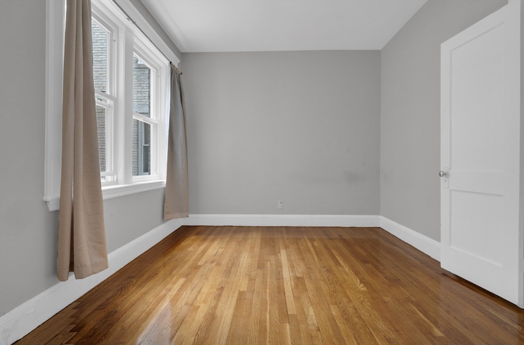 2 bed, 1 bath apartment for rent at 325 Summit Ave Unit 203, Brighton — photo 3 of 12