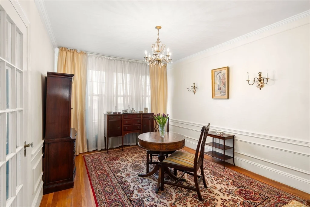 2 bed, 2 bath apartment for rent at 325 Tappan St Unit 6, Brookline Hills — photo 12 of 21