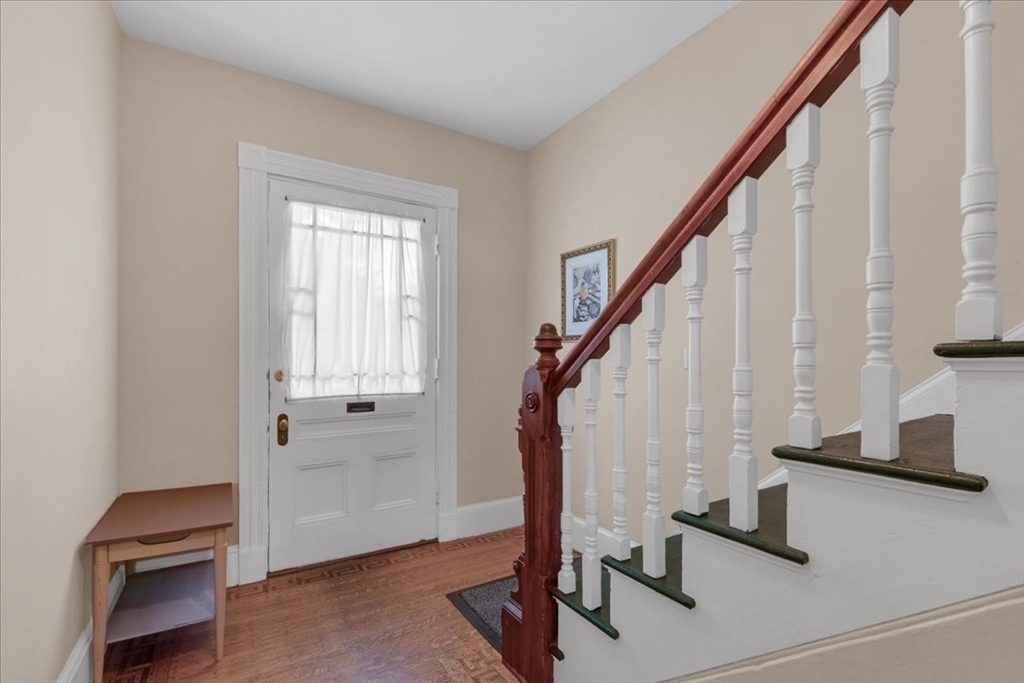 2 bed, 1 bath apartment for rent at 325 Western Ave Unit 1, Riverside — photo 4 of 20