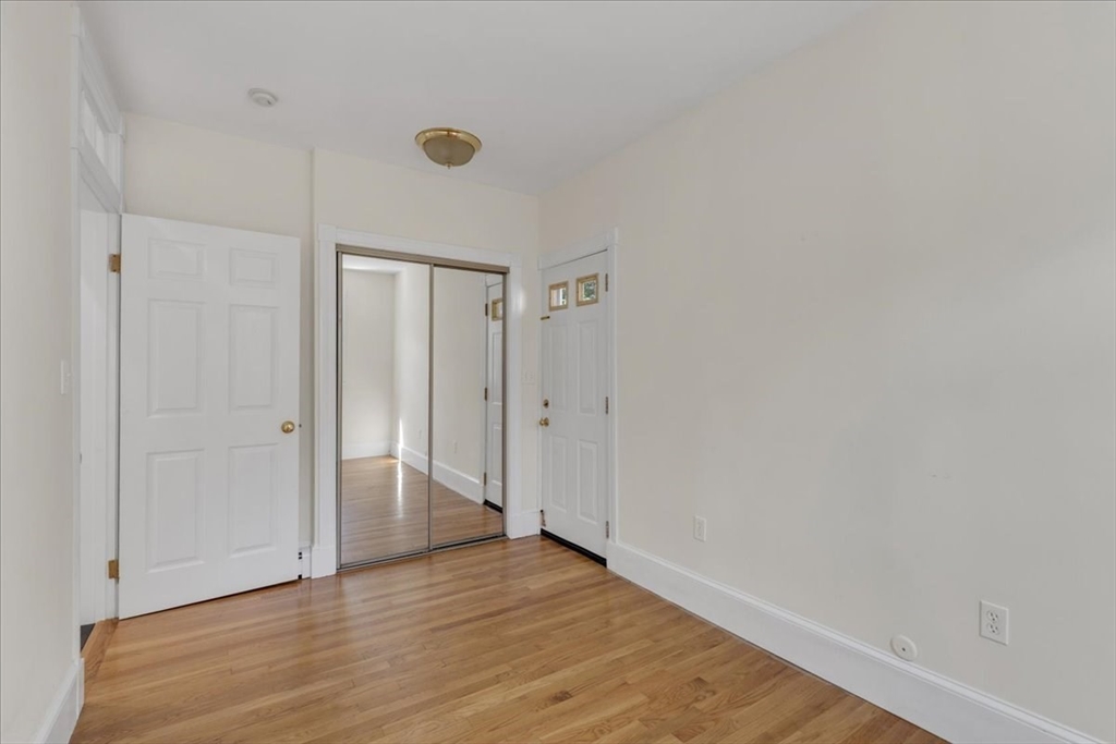 2 bed, 1 bath apartment for rent at 325 Western Ave Unit 1, Riverside — photo 12 of 20