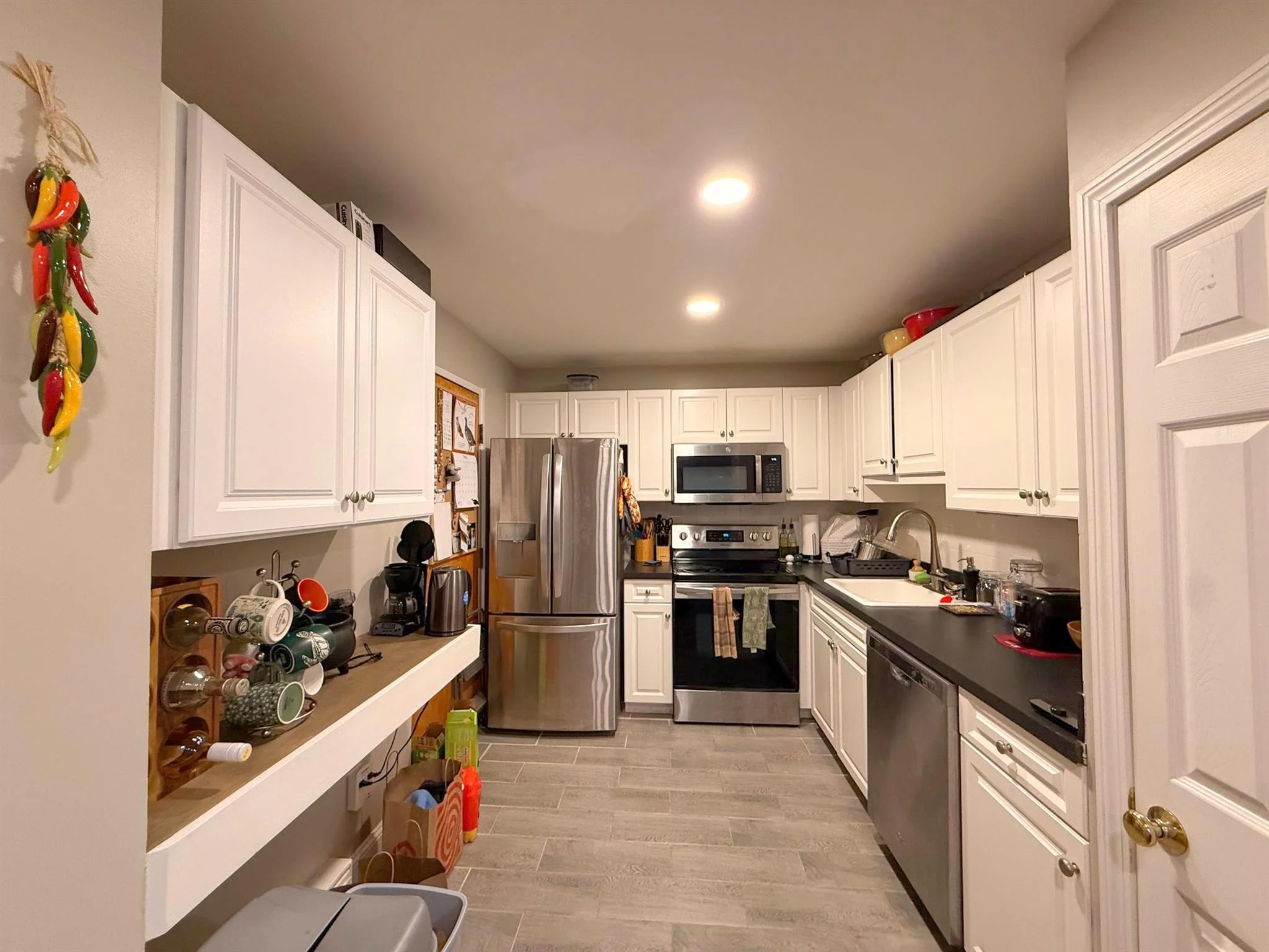 2 bed, 1 bath apartment for rent at 326 Broadway Unit 19, Winter Hill — photo 3 of 11