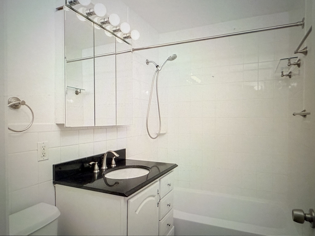 2 bed, 1 bath apartment for rent at 326 Broadway Unit 8, Somerville — photo 4 of 10