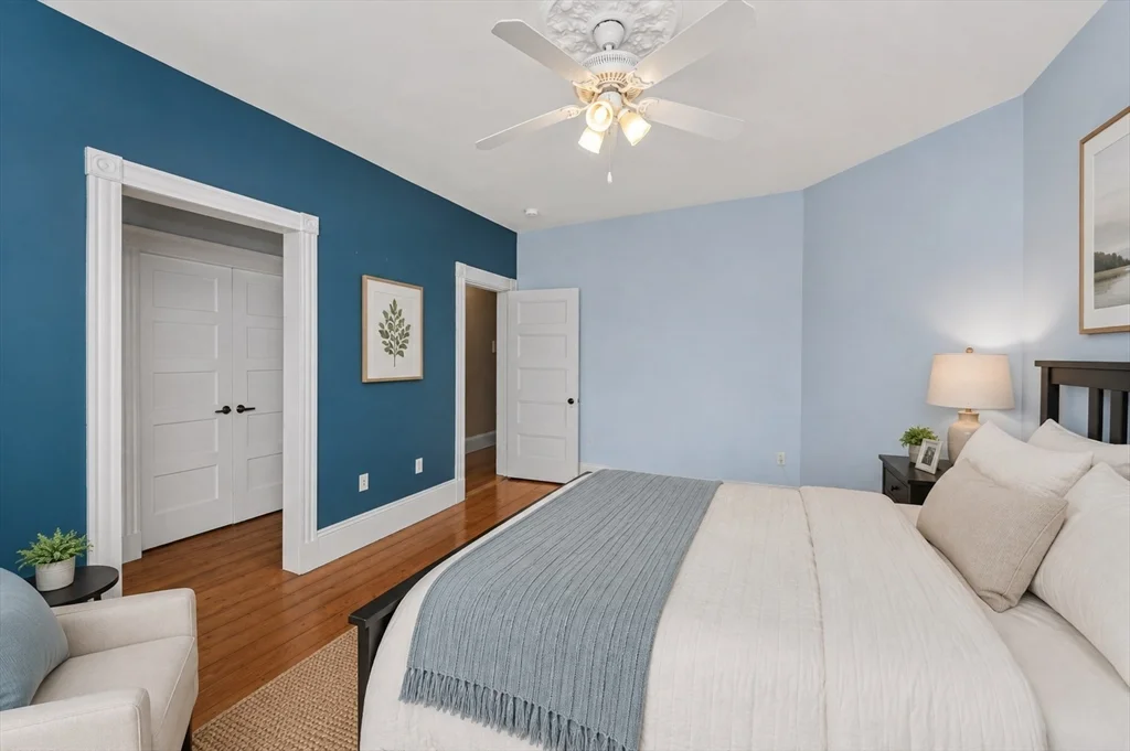 3 bed, 1 bath apartment for rent at 326 Centre St Unit 3, Jamaica Plain — photo 8 of 18