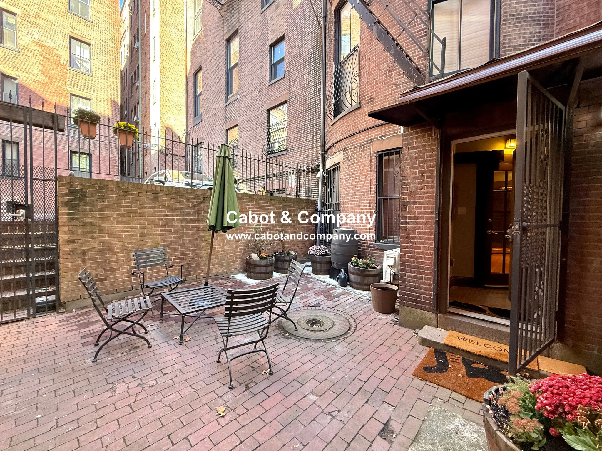 Studio bed, 1 bath apartment for rent at 326 Dartmouth St Unit B2, Back Bay