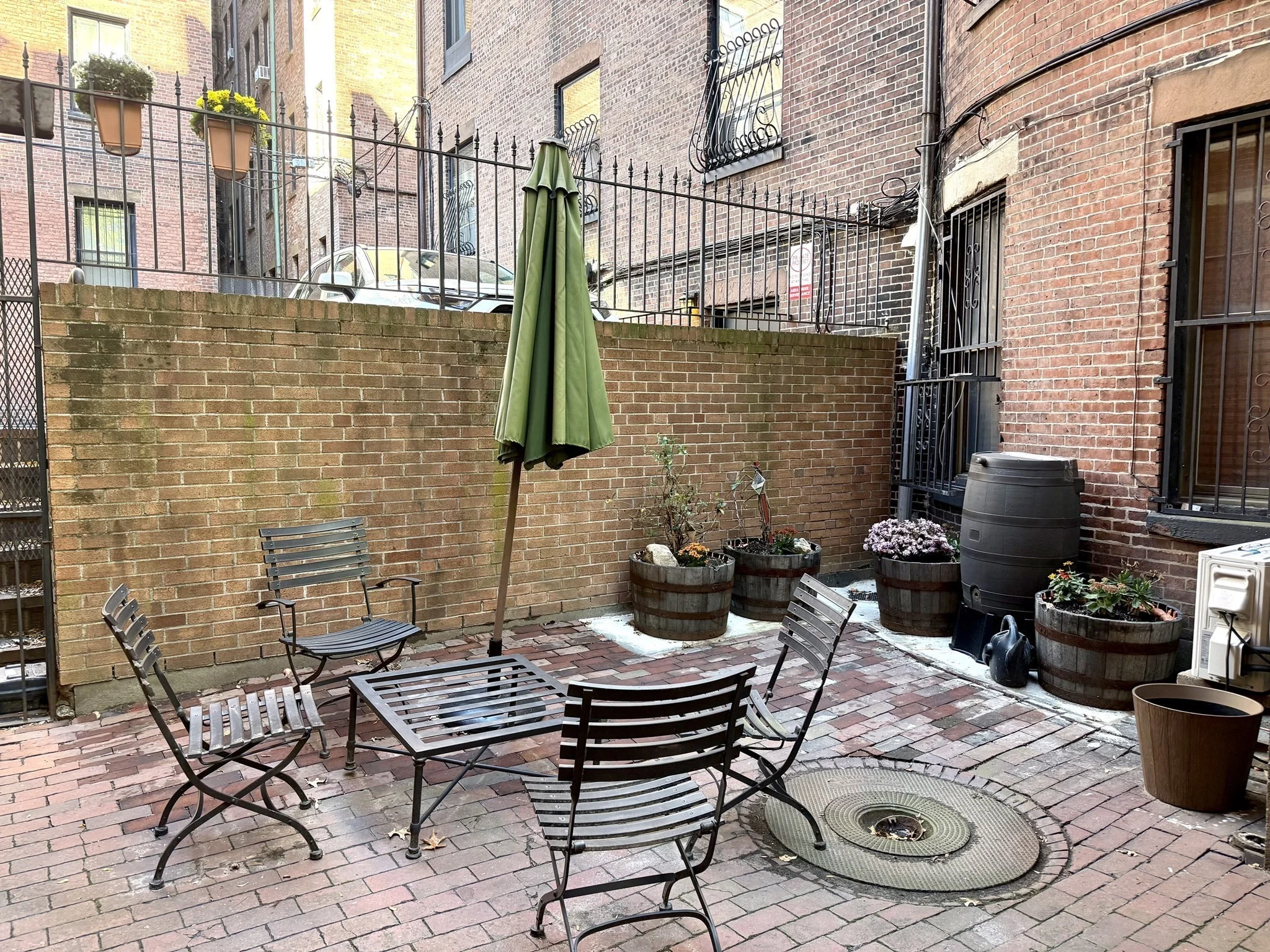 Studio bed, 1 bath apartment for rent at 326 Dartmouth St Unit BR, Back Bay — photo 3 of 18
