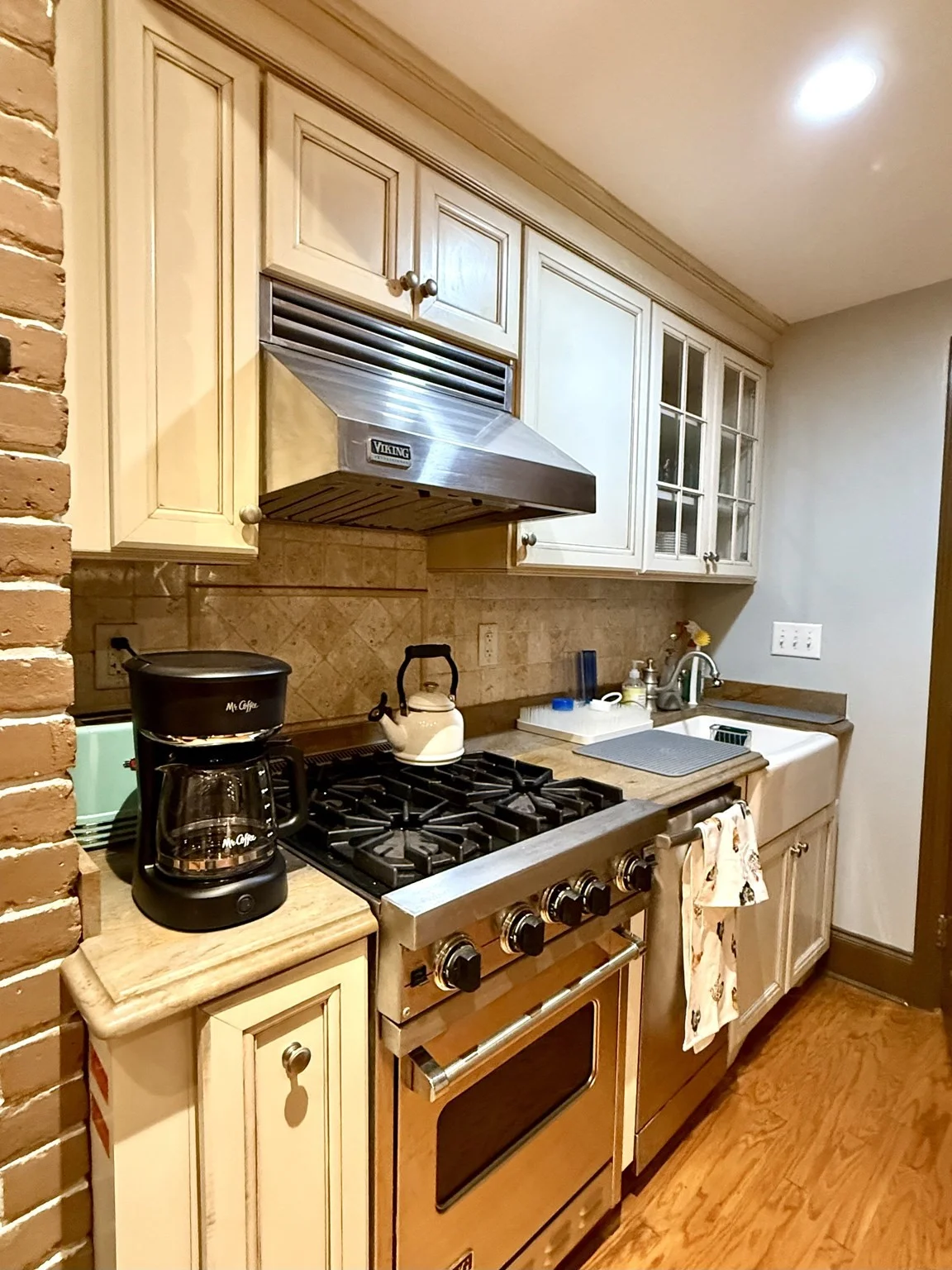 Studio bed, 1 bath apartment for rent at 326 Dartmouth St Unit BR, Back Bay — photo 9 of 18