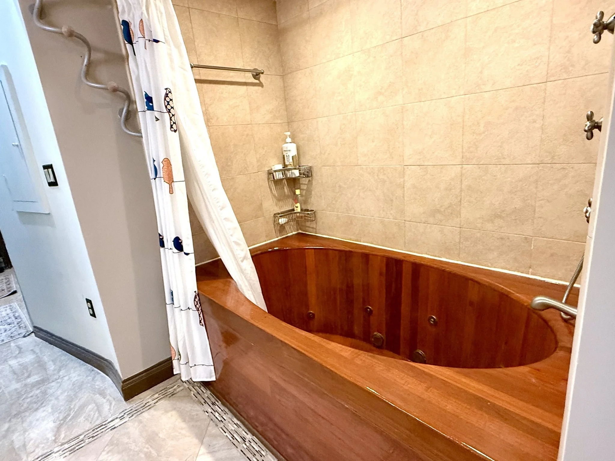 Studio bed, 1 bath apartment for rent at 326 Dartmouth St Unit BR, Back Bay — photo 13 of 18