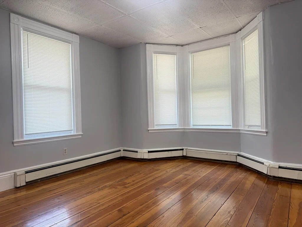 1 bed, 1 bath apartment for rent at 326 Granite St Unit 1, Quincy — photo 11 of 17