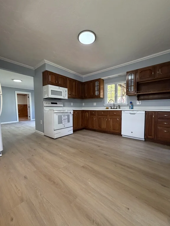 2 bed, 1 bath apartment for rent at 326 N Main St Unit A, North Brookfield — photo 5 of 15