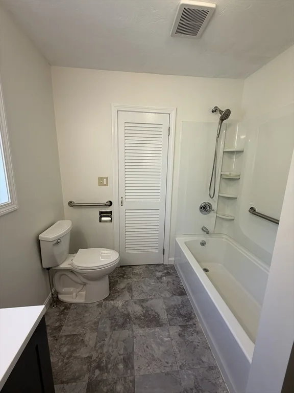 2 bed, 1 bath apartment for rent at 326 N Main St Unit B, North Brookfield — photo 15 of 21