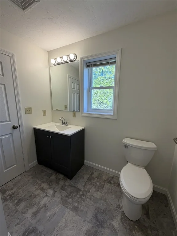 2 bed, 1 bath apartment for rent at 326 N Main St Unit B, North Brookfield — photo 16 of 21