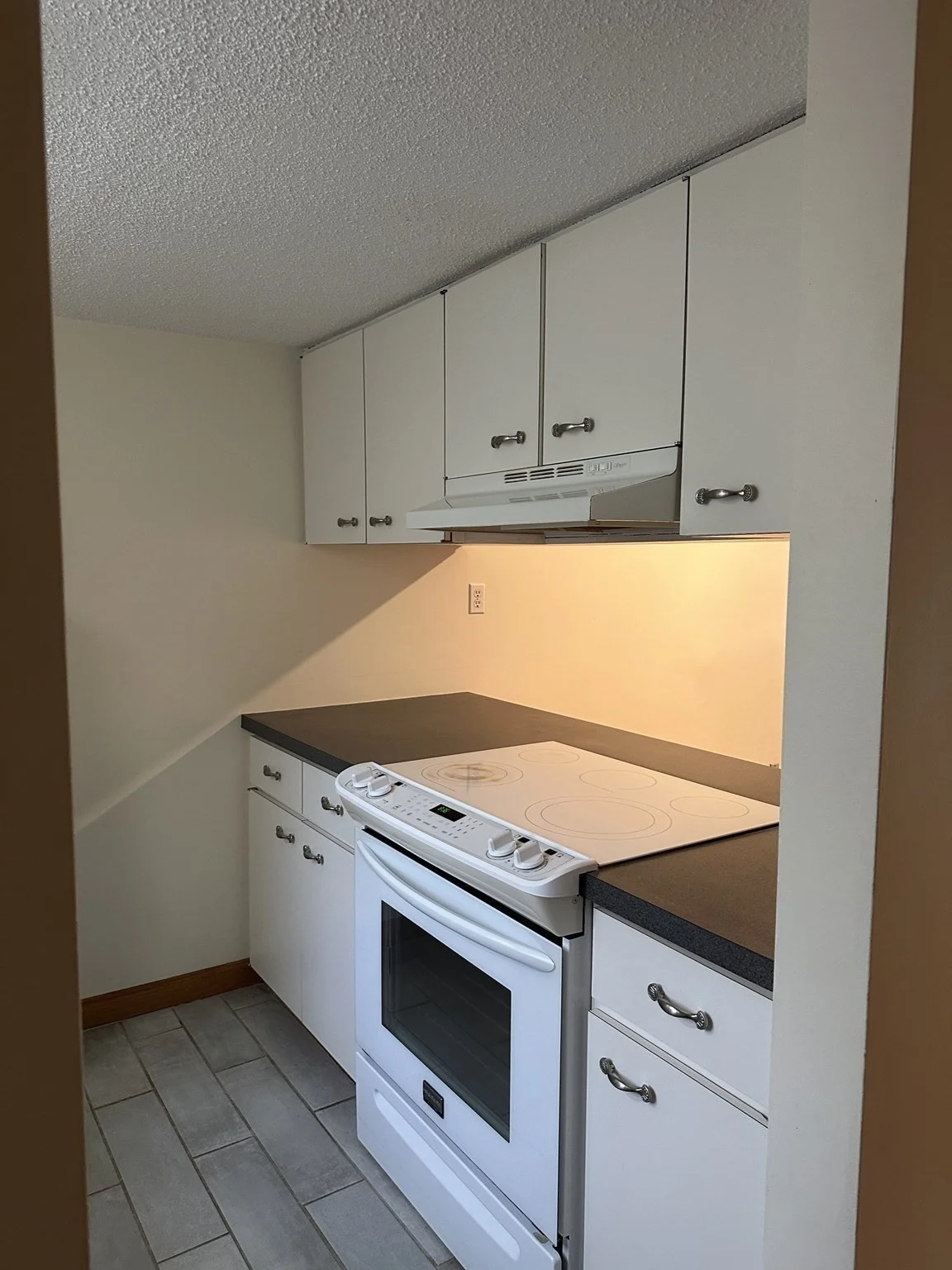 2 bed, 1 bath apartment for rent at 326 Sterling St Unit C10, West Boylston — photo 3 of 33