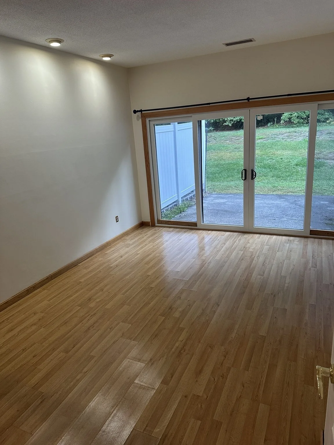 2 bed, 1 bath apartment for rent at 326 Sterling St Unit C10, West Boylston — photo 8 of 33