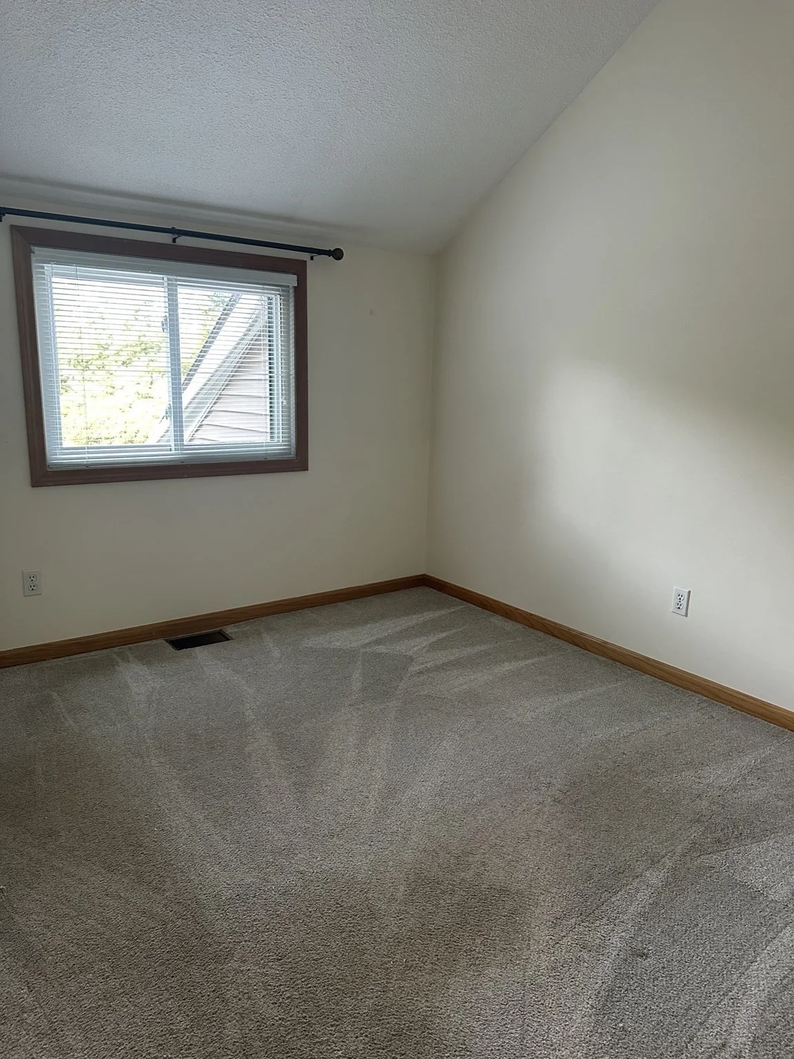 2 bed, 1 bath apartment for rent at 326 Sterling St Unit C10, West Boylston — photo 11 of 33