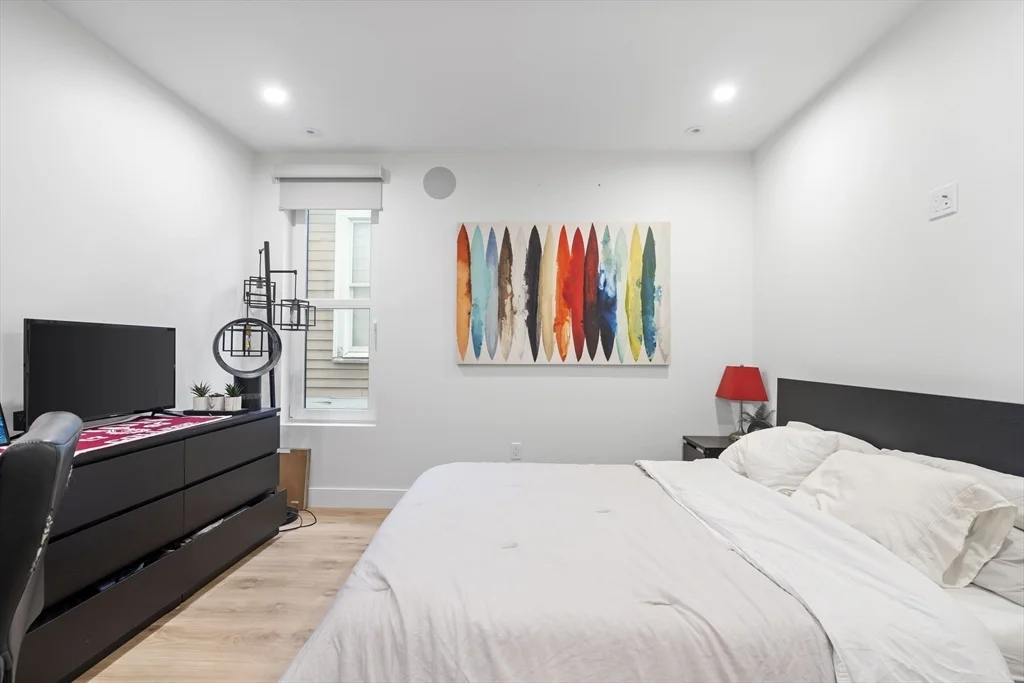 3 bed, 2 bath apartment for rent at 326 W Broadway Unit 3, South Boston — photo 9 of 13