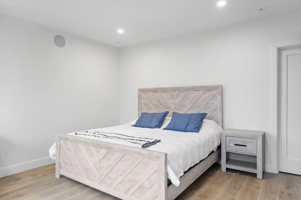 3 bed, 2 bath apartment for rent at 326 W Broadway Unit 3, South Boston — photo 7 of 13