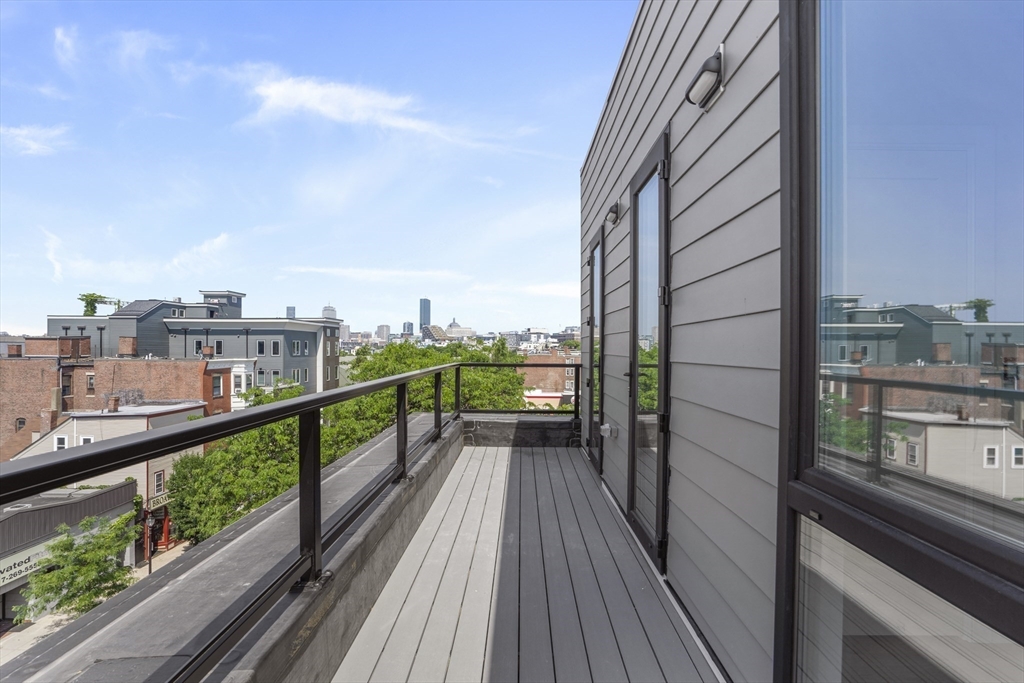 3 bed, 2 bath apartment for rent at 326 W Broadway Unit 8, South Boston — photo 9 of 11