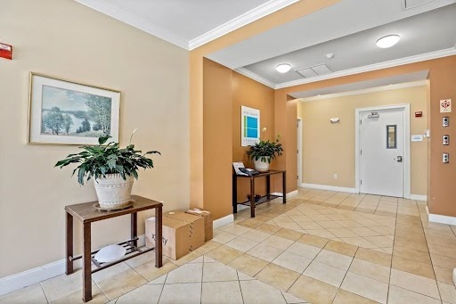 3 bed, 1 bath apartment for rent at 327 Centre St Unit 203, Jamaica Plain — photo 2 of 10