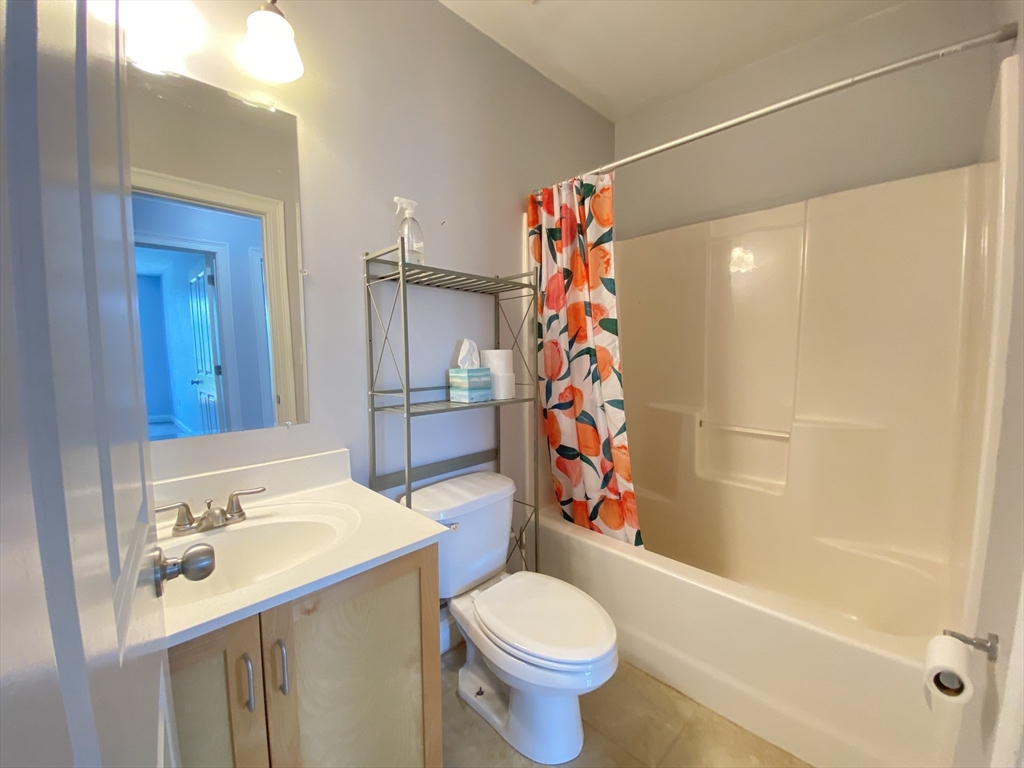 2 bed, 1 bath apartment for rent at 327 Centre St Unit 305, Jamaica Plain — photo 11 of 21