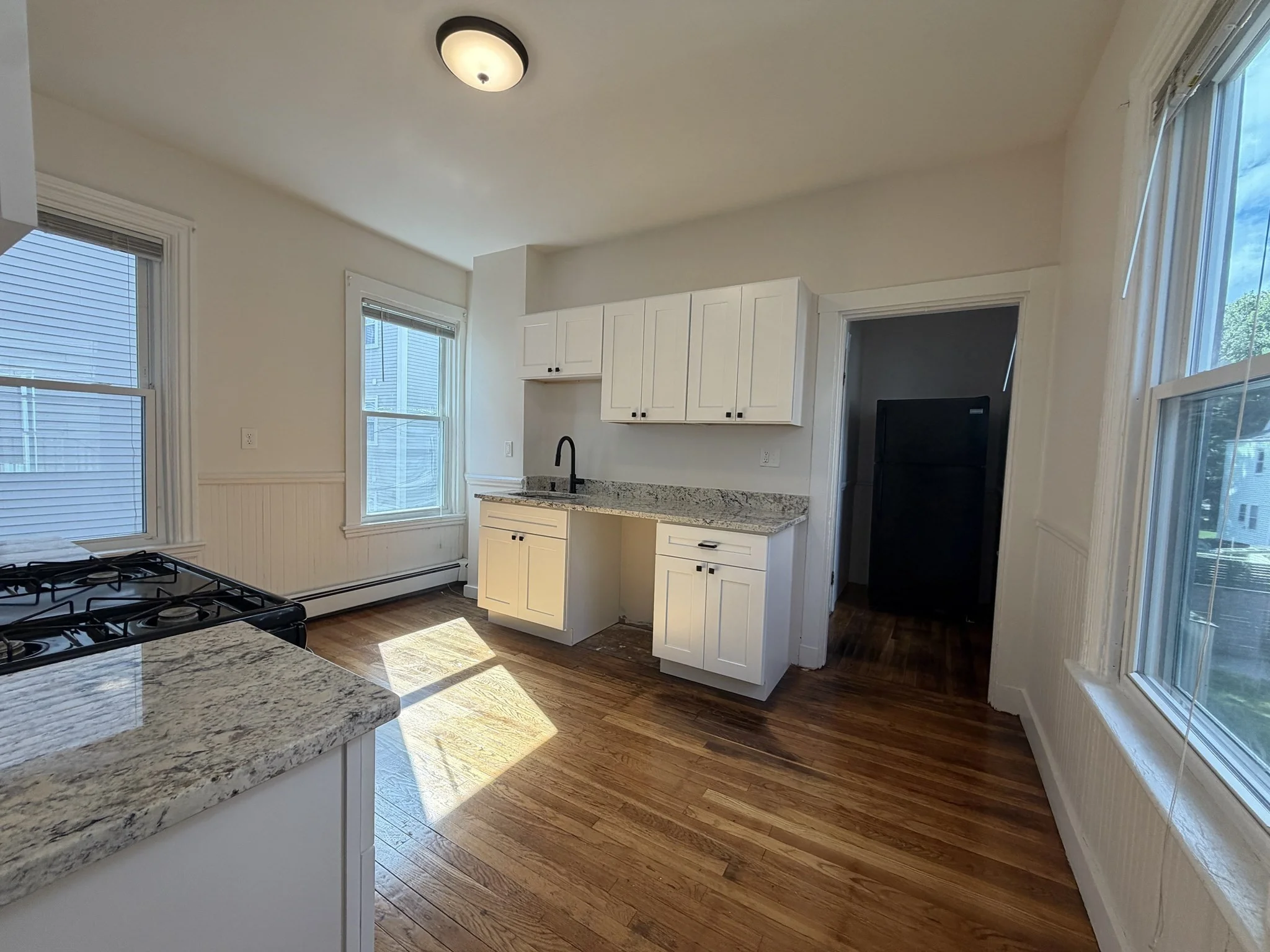 2 bed, 1 bath apartment for rent at 327 Columbia St Unit 2, Wellington-Harrington — photo 4 of 18