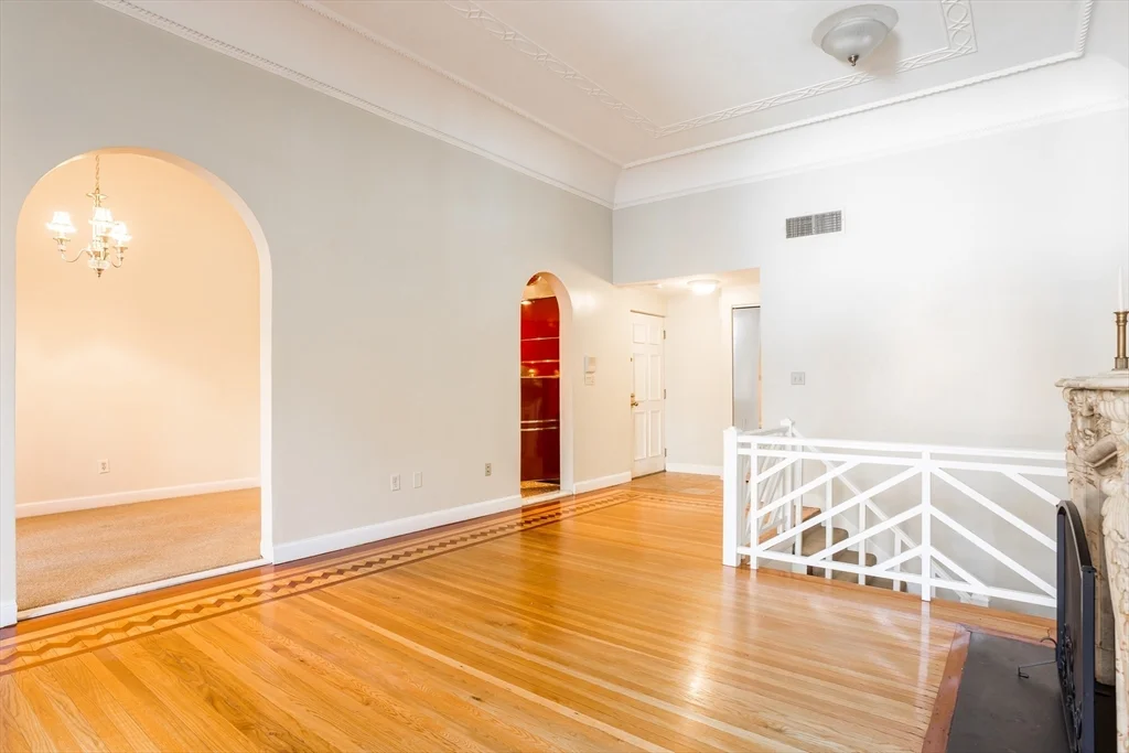 2 bed, 1 bath apartment for rent at 327 Commonwealth Ave Unit 2, Back Bay — photo 4 of 15