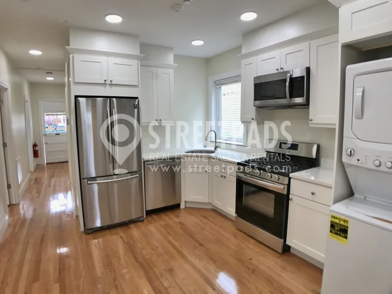 2 bed, 2 bath apartment for rent at 327 Highland Ave Unit 1, Powder House Square