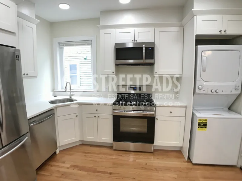2 bed, 2 bath apartment for rent at 327 Highland Ave Unit 1, Powder House Square — photo 3 of 39