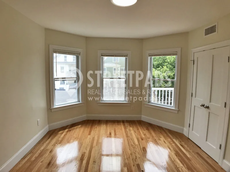 2 bed, 2 bath apartment for rent at 327 Highland Ave Unit 2, Powder House Square — photo 12 of 28