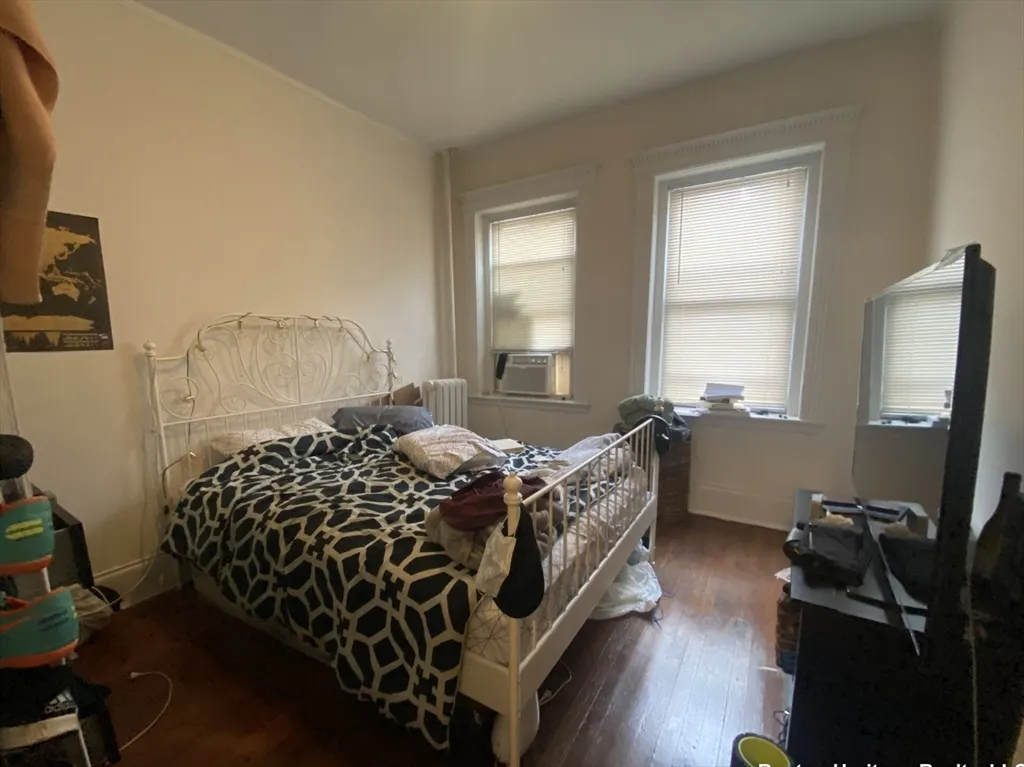 2 bed, 1 bath apartment for rent at 327 Huntington Ave Unit 4, Fenway